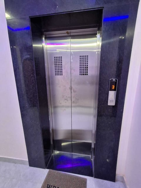 Elevator
