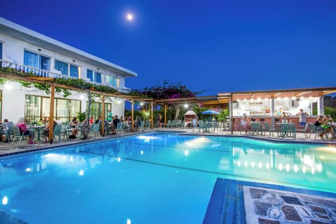 2 outdoor pools, pool umbrellas, sun loungers