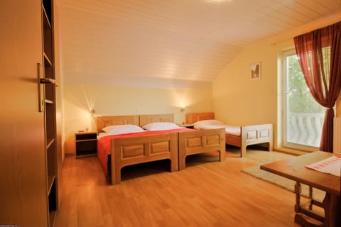 Triple Room | 1 bedroom, premium bedding, desk, free WiFi