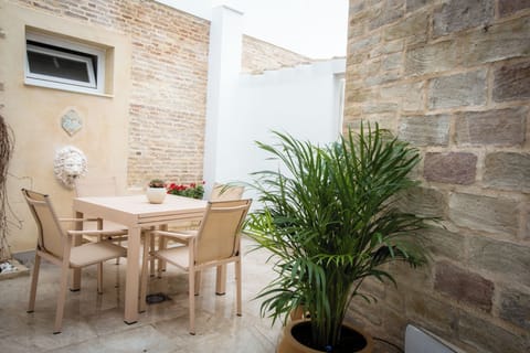 Apartment, Pets Allowed, Garden View (Alshajara) | Outdoor dining