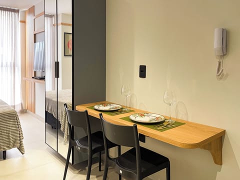 Apartment | Dining
