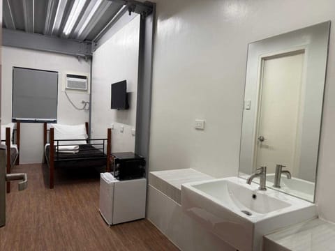 Deluxe Twin Room | WiFi (free), bed sheets