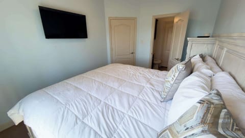 Apartment, Multiple Beds, Pool View (Retreat on Pike) | 2 bedrooms, individually decorated, individually furnished