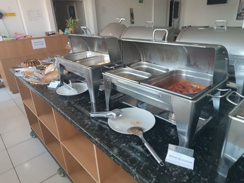 Suite, Balcony, City View | Dining