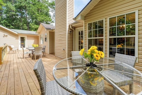 House (4 Bedrooms) | Front of property