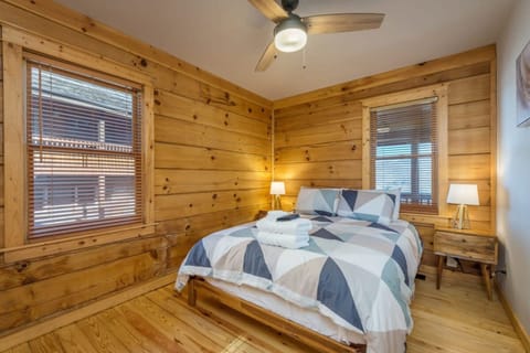 House | 4 bedrooms, high-speed internet