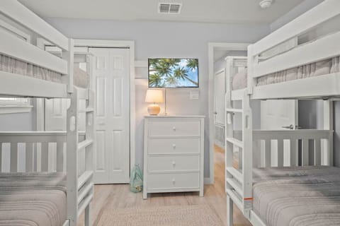 House | 3 bedrooms, high-speed internet
