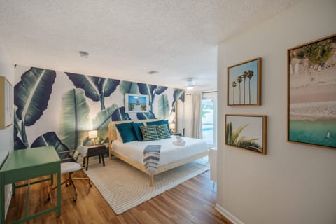House | 6 bedrooms, high-speed internet