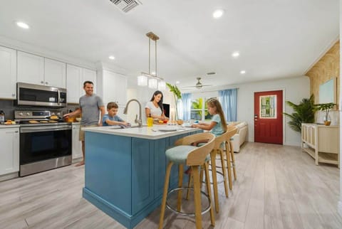 House | 3 bedrooms, high-speed internet