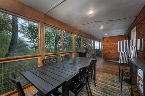 House | 4 bedrooms, high-speed internet