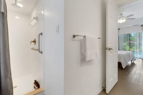 House | 3 bedrooms, high-speed internet