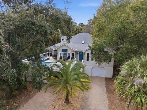 House | 5 bedrooms, high-speed internet