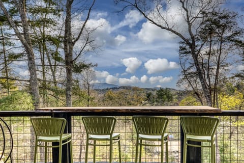House | 3 bedrooms, high-speed internet