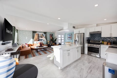 House | 4 bedrooms, high-speed internet