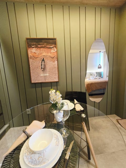 Deluxe Studio, Lanai, Beach View | Interior