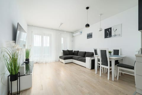 Apartment | Living room