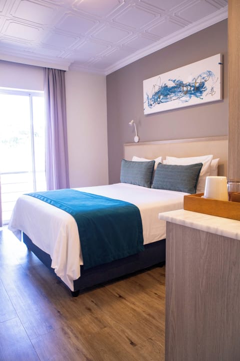 Blackout drapes, iron/ironing board, WiFi (free)