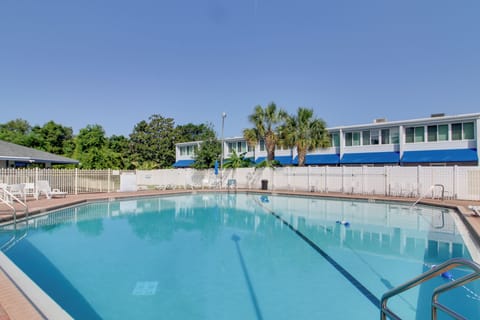 Apartment (2 Bedrooms) | Front of property