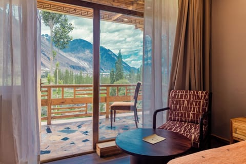 Premier Room | WiFi (free), bed sheets