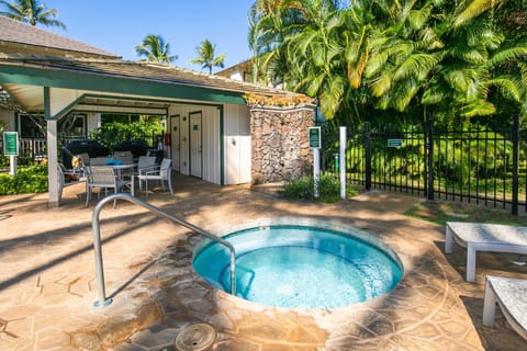 Condo, 3 Bedrooms | Outdoor spa tub