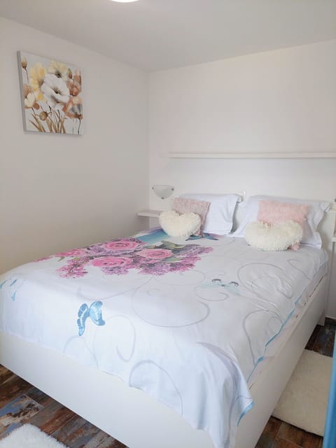 Apartment (A1) | Iron/ironing board, WiFi (free)