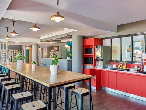 Daily buffet breakfast (EUR 8.50 per person)