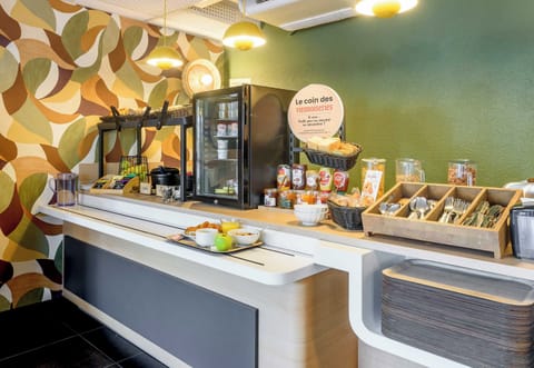 Daily buffet breakfast for a fee
