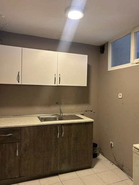 Apartment, 2 Bedrooms, Smoking, City View | Interior