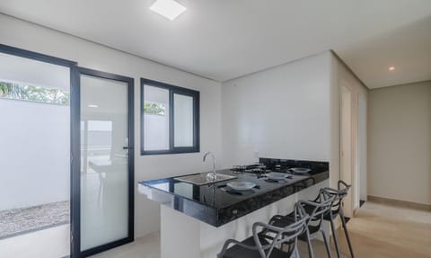 Basic Apartment | Private kitchen