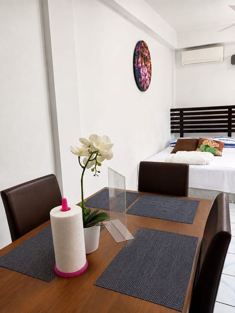 Economy Quadruple Room, Smoking, Courtyard View | Blackout drapes, iron/ironing board, WiFi (free)