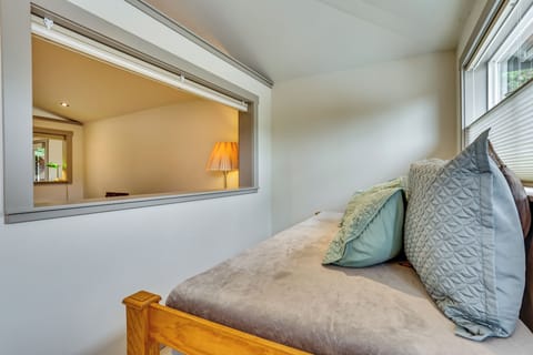 Apartment (0 Bedroom) | Interior