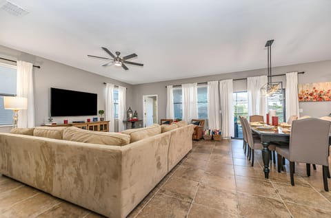 House | 6 bedrooms