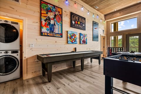 Cabin, 3 Bedrooms | Game room