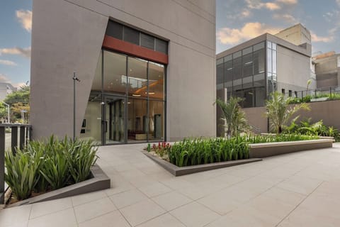 Deluxe Apartment, 1 Double Bed, Balcony, City View | Exterior