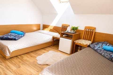 Apartment | 1 bedroom, individually furnished, bed sheets