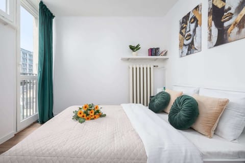 Apartment | 3 bedrooms, iron/ironing board, bed sheets
