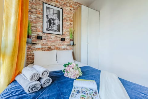 Apartment | 1 bedroom, laptop workspace, iron/ironing board, bed sheets