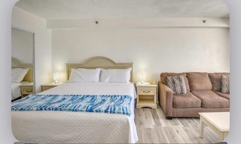 Apartment, Balcony, City View | WiFi (free)