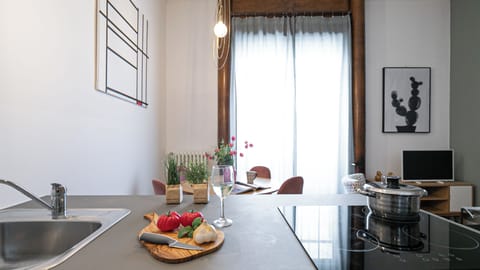 Apartment (1 Bedroom) | Private kitchen | Microwave, oven, stovetop, dishwasher