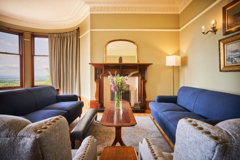 House | 7 bedrooms, high-speed internet