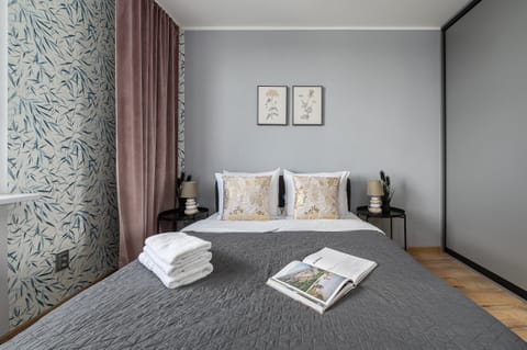 Classic Apartment, 3 Bedrooms, City View | Premium bedding, blackout drapes, soundproofing, iron/ironing board