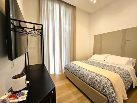 Double Room, Balcony | Soundproofing, WiFi (free)