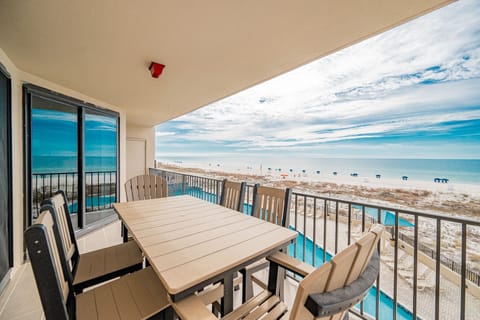 Condo, 3 Bedrooms | Outdoor dining