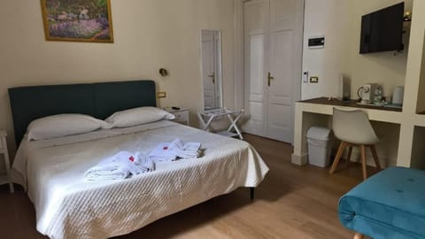 Superior Room, Private Bathroom, Courtyard View | WiFi (free)