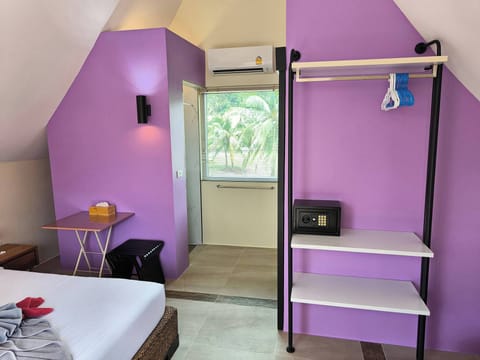 Villa, 4 Bedrooms, Smoking, Patio | Interior