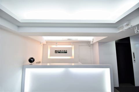 Desk, free WiFi, bed sheets, wheelchair access