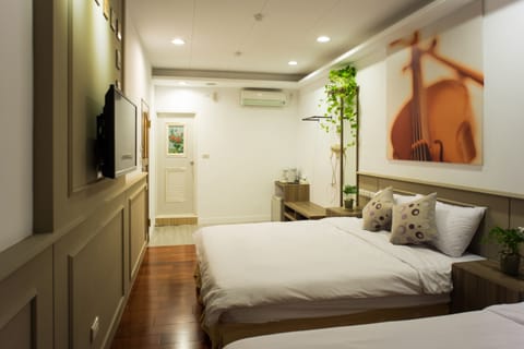 Quadruple Room | Rollaway beds, free WiFi, bed sheets