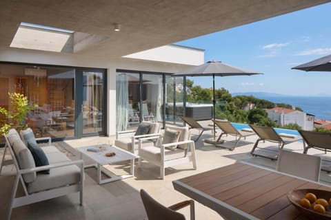 Standard Villa, 4 Bedrooms, Fireplace (Villa Saturea) | Outdoor dining
