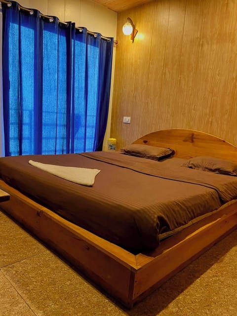 Standard Room, Hill View