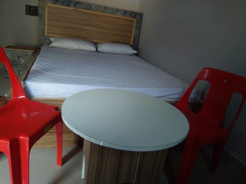 Double Room | Rollaway beds (surcharge), bed sheets